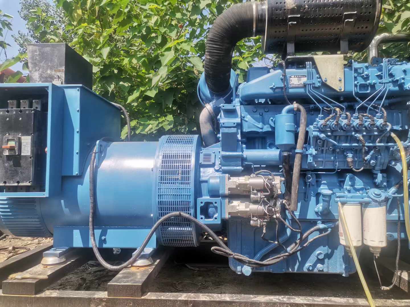 彭水详细说明降低 800kW 柴油发电机输出电流波动的方法