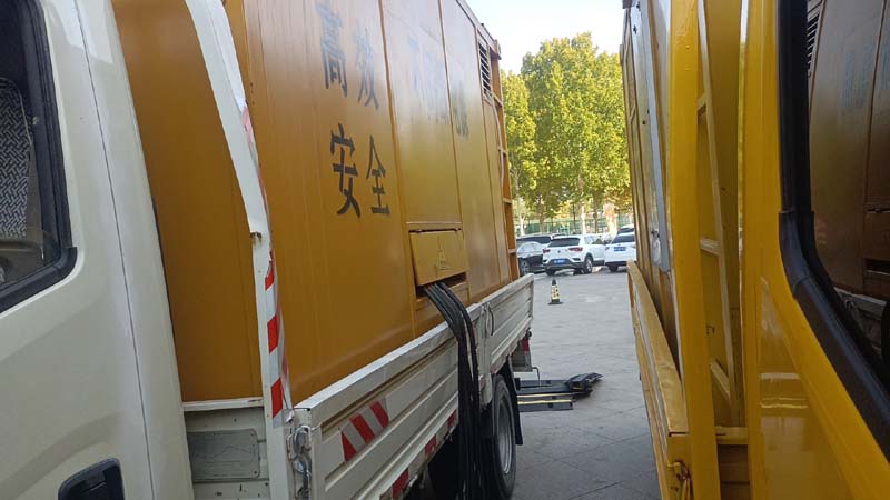 彭水如何判断柴油发电机组和UPS电源的切换时间是否符合要求？