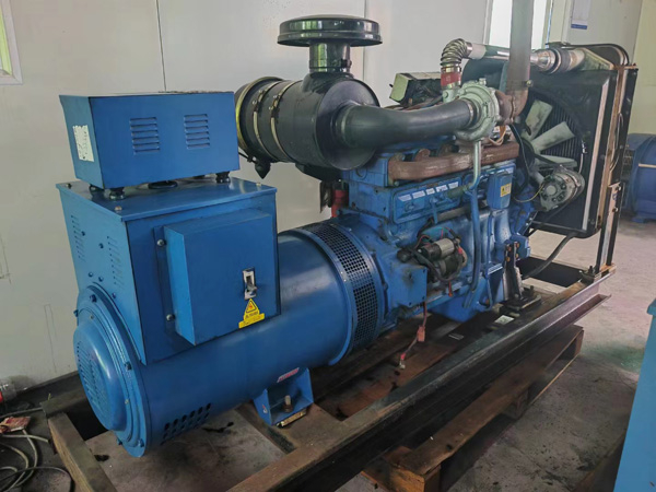 彭水100kW柴油发电机组使用多级机油有哪些优缺点？