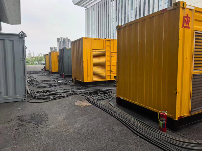 彭水柴油发电机组冬季保养有哪些注意事项？